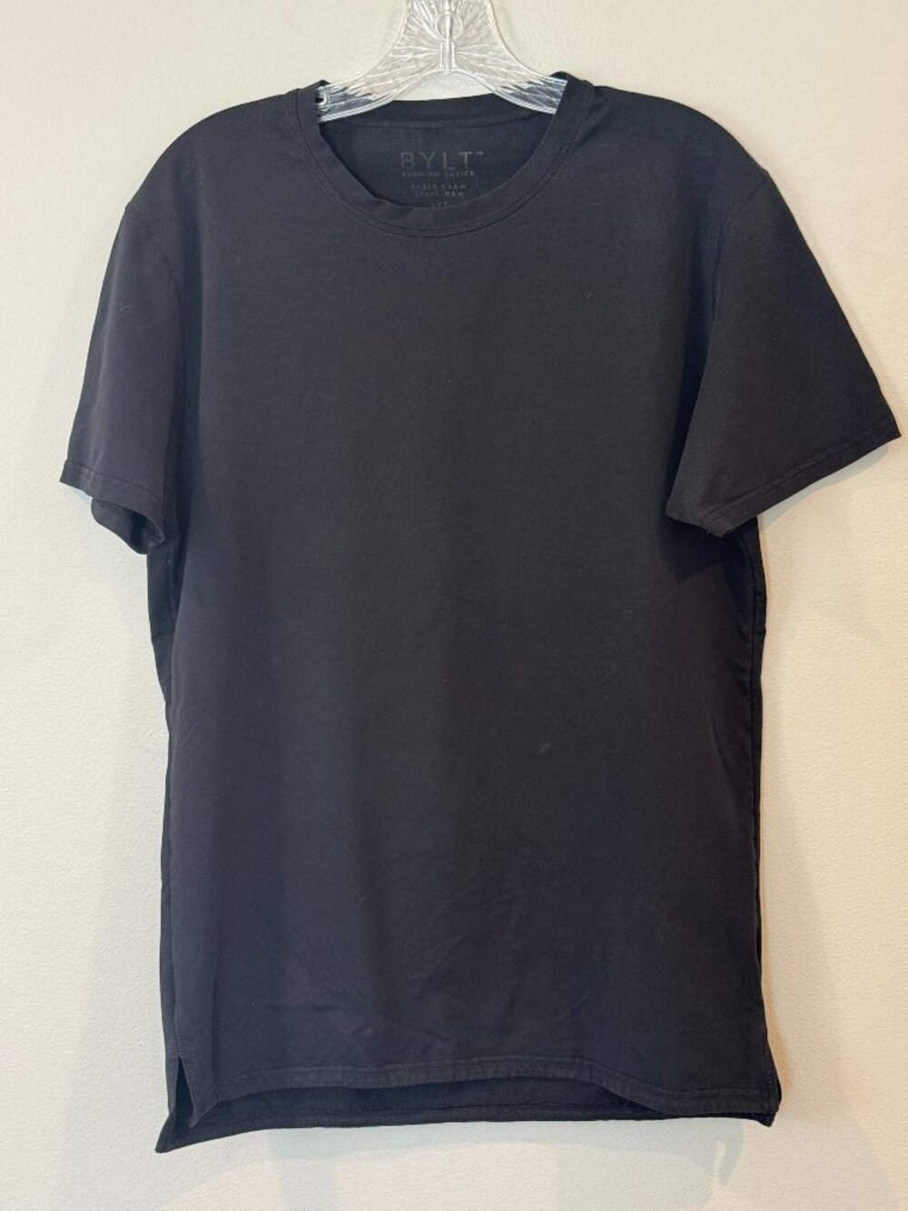 BYLT Lux Short Sleeve T-Shirt Stretch Split Hem Athletic Fit Medium